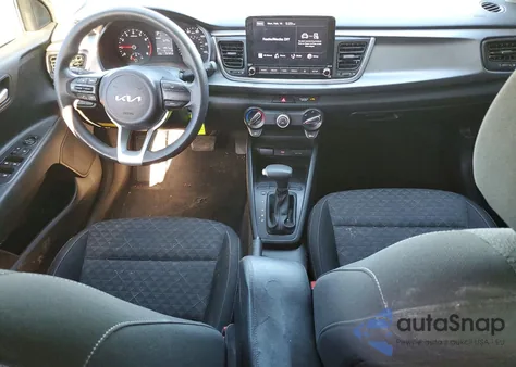 2022 Kia Rio Lx z USA, uszkodzony, nr VIN 3KPA24AD6NE501609